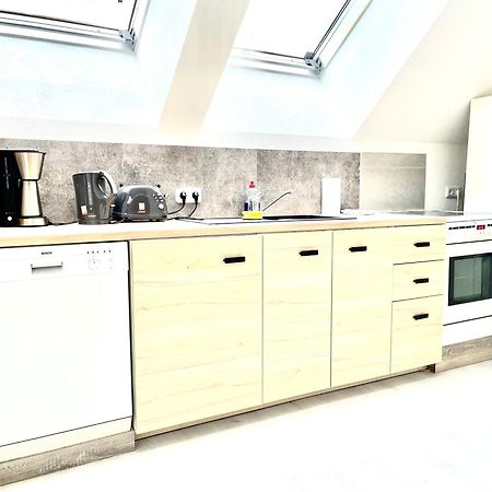 #World Monteur Apartment Schkeuditz Extérieur photo
