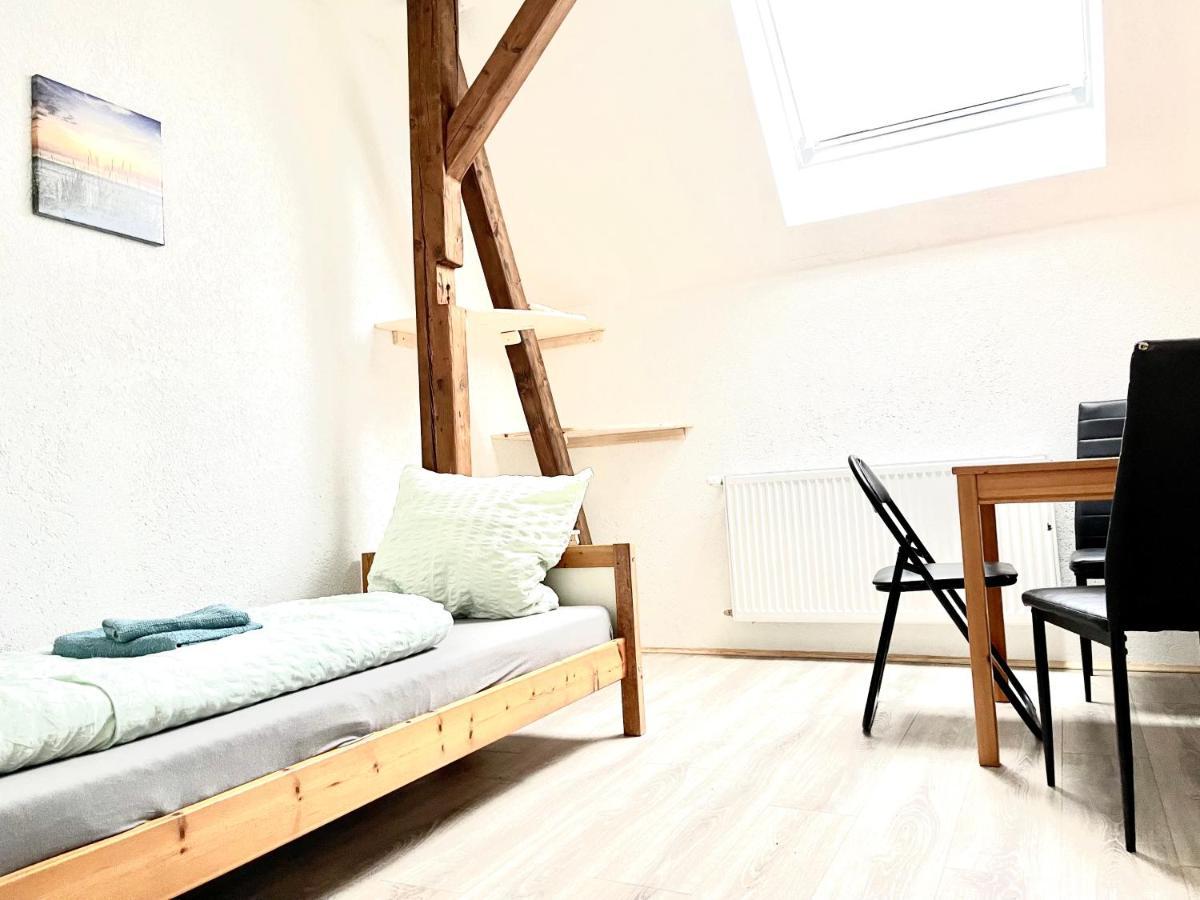 #World Monteur Apartment Schkeuditz Extérieur photo