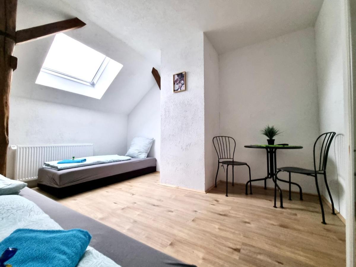 #World Monteur Apartment Schkeuditz Extérieur photo