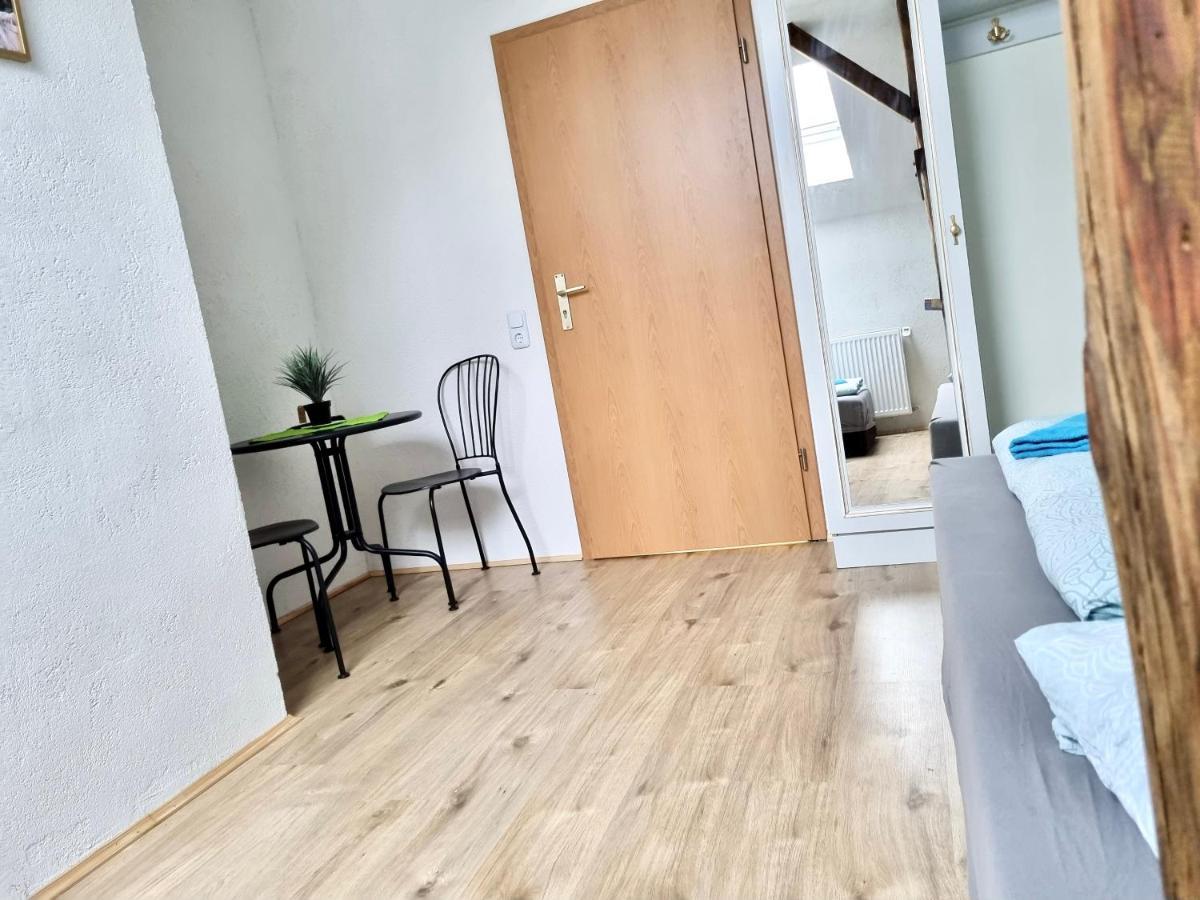#World Monteur Apartment Schkeuditz Extérieur photo