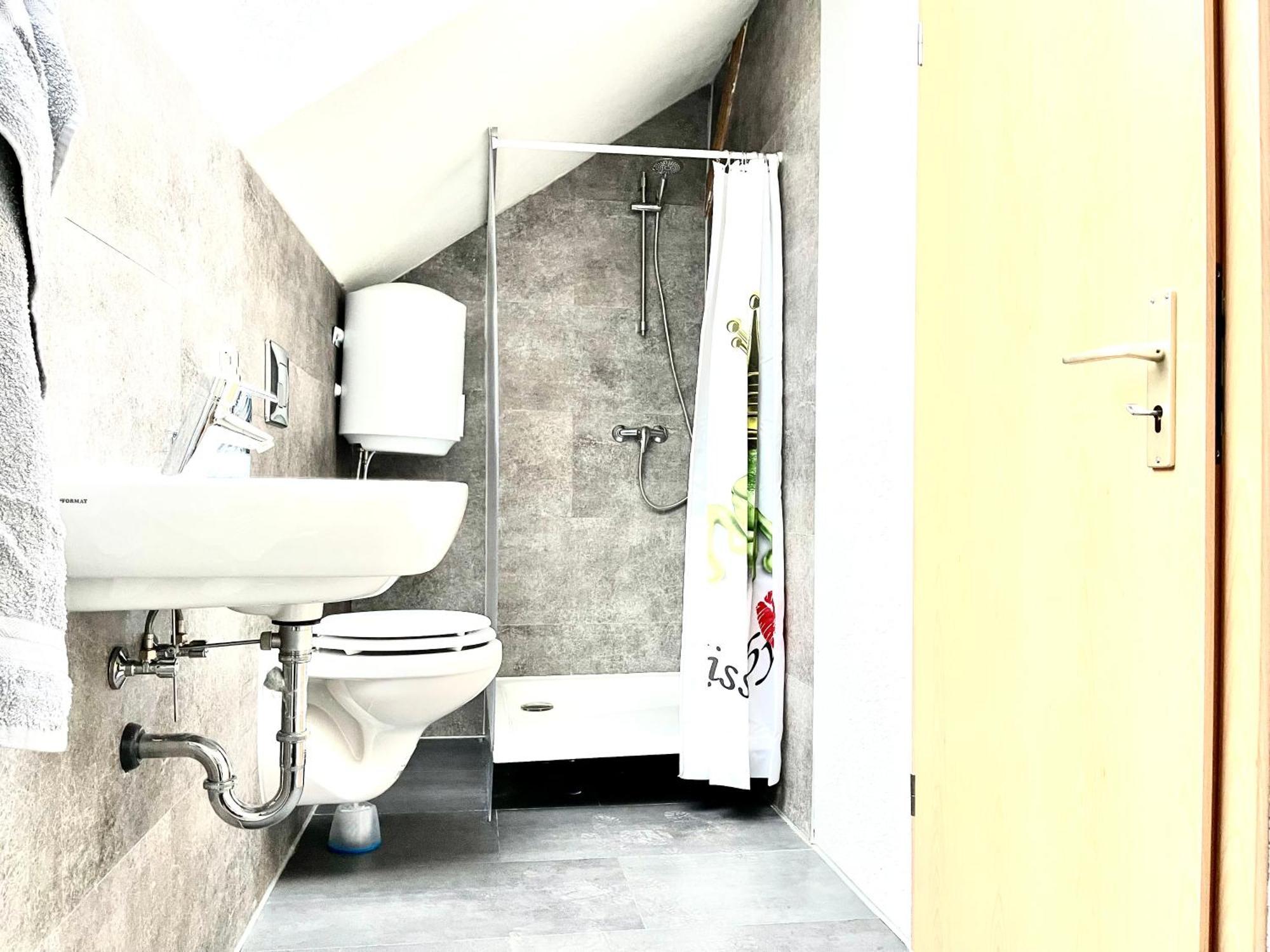 #World Monteur Apartment Schkeuditz Extérieur photo